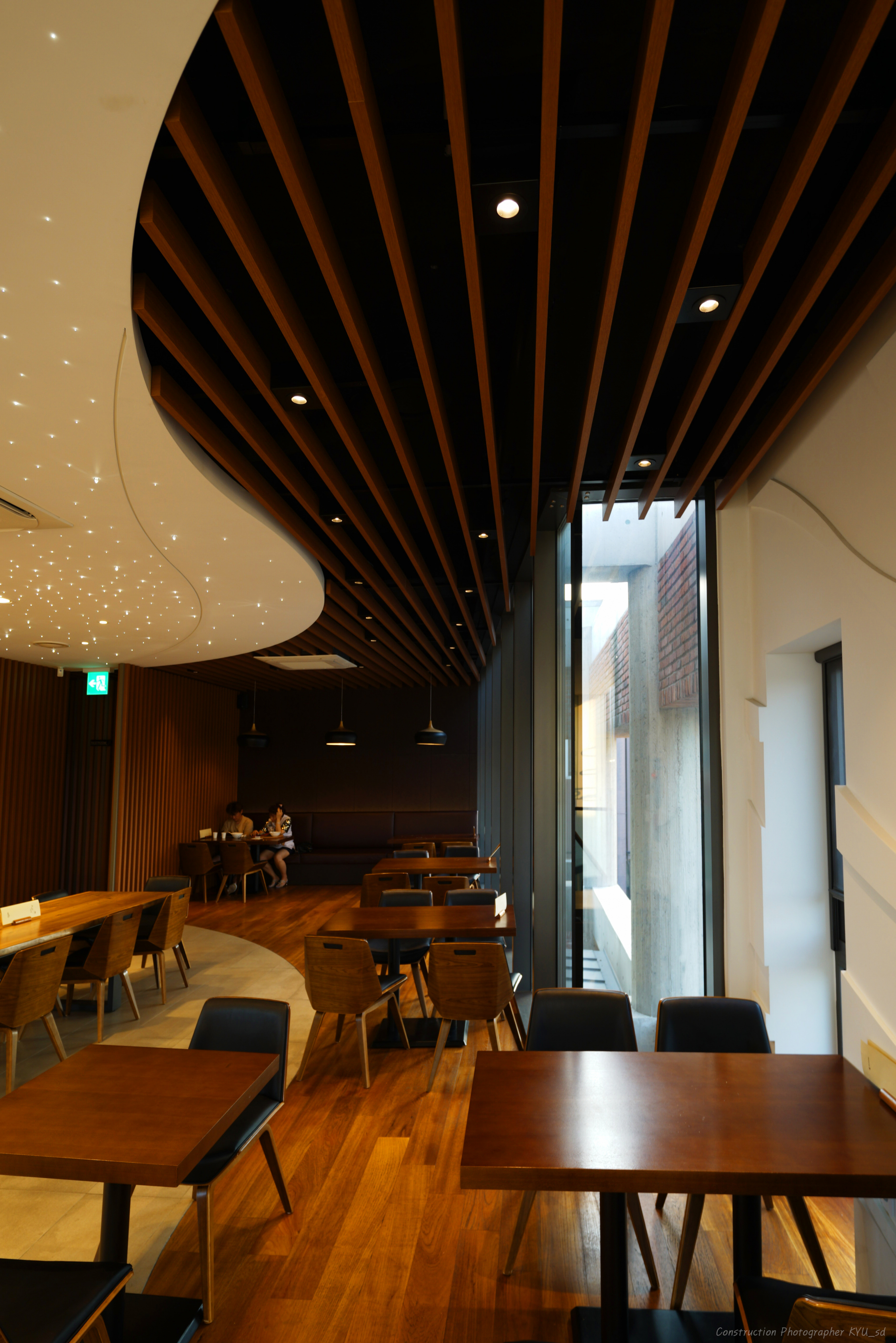 DSC02550-1.jpg